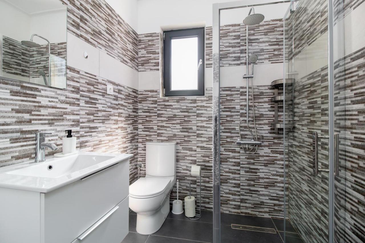 Zola Guest House Oradea Buitenkant foto